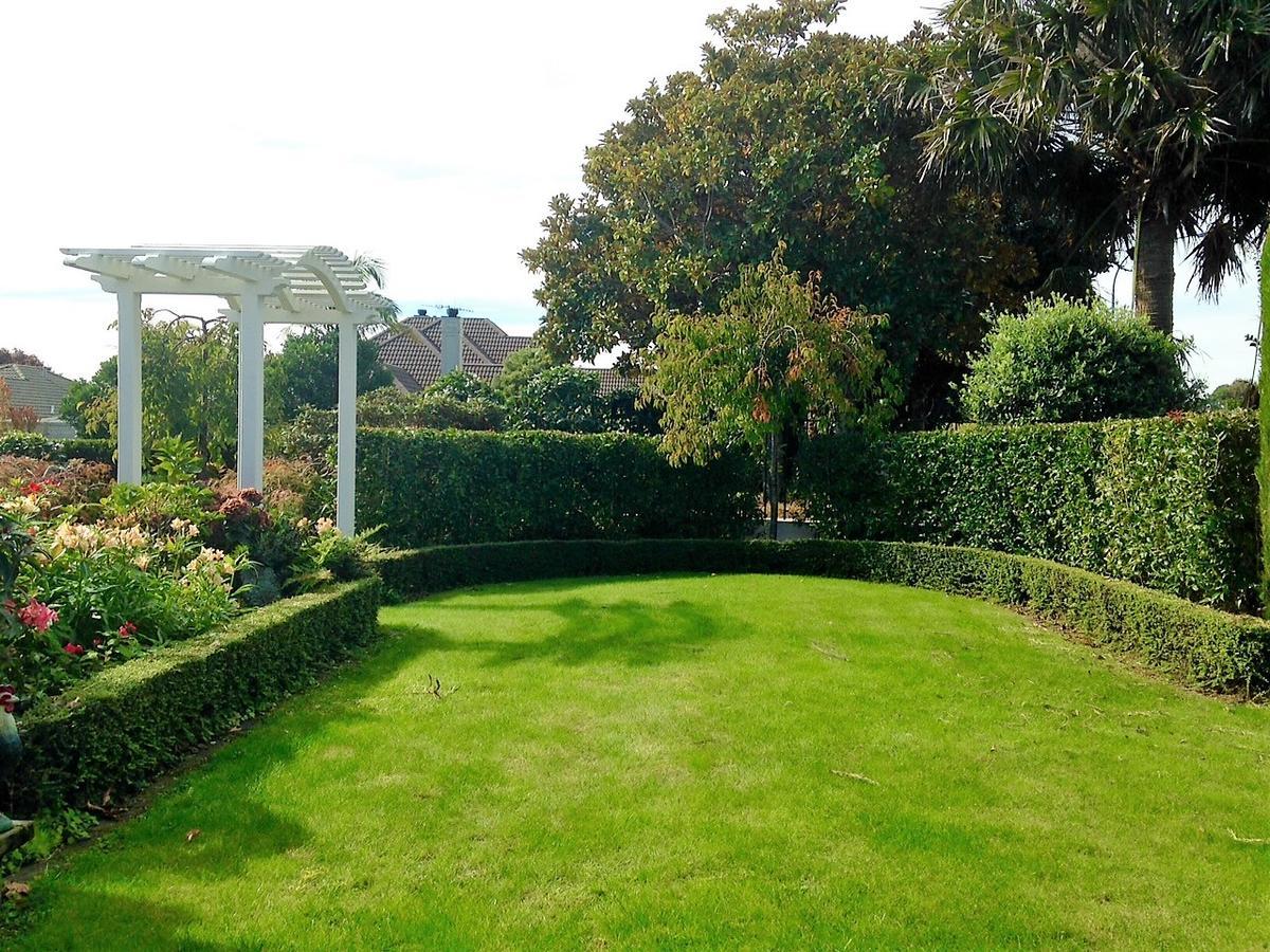 לינה וארוחת בוקר טאורנגה Huntington House מראה חיצוני תמונה